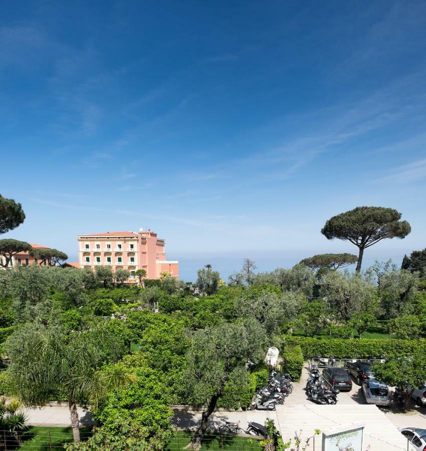 "White Mermaid" - Sorrento Downtown Sea View Apartment Экстерьер фото